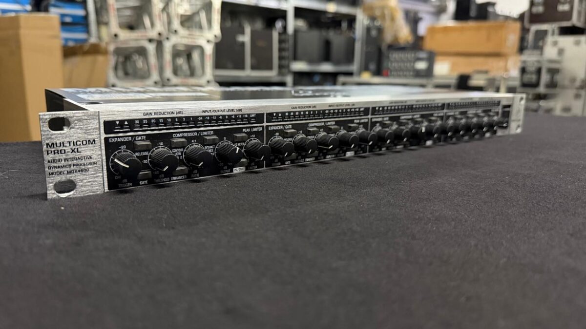 Behringer MDX4600