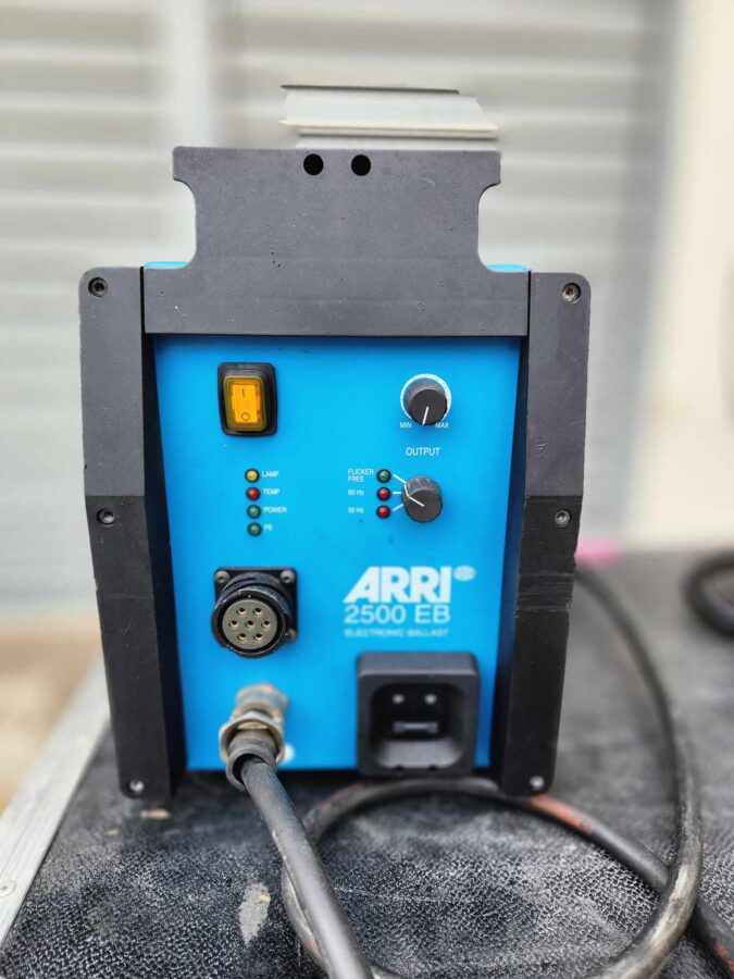 Arri HMI Compact Fresnel 2500 - 2