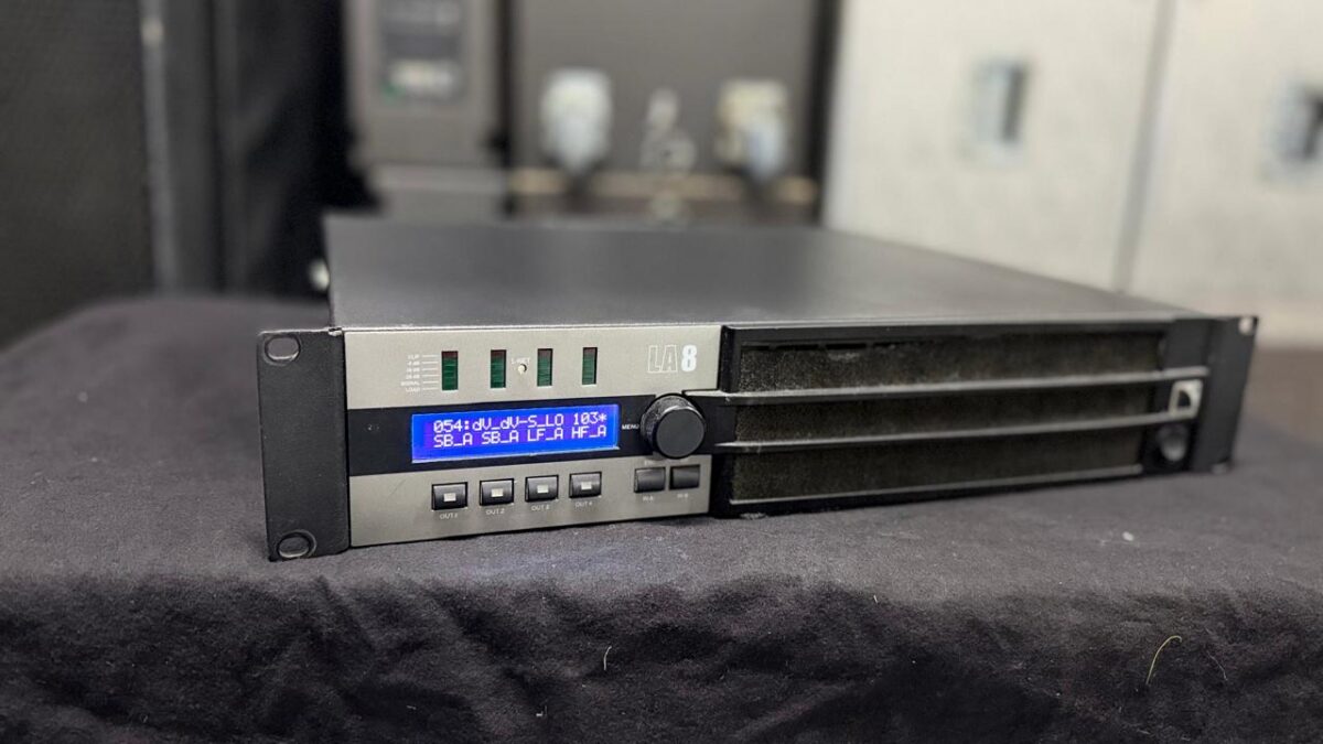 L-Acoustics LA8 (AES Card)