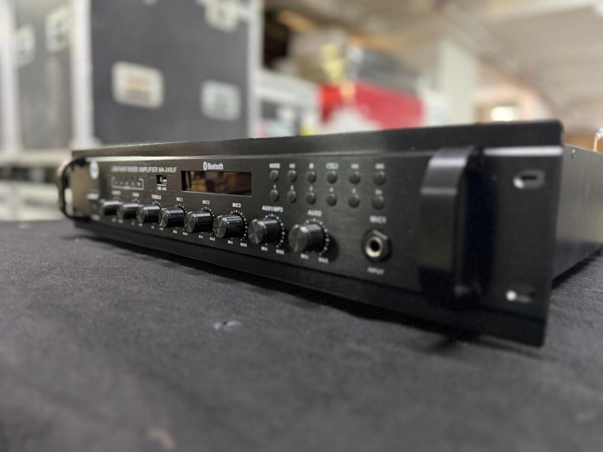 CMX MA-240UF - 2