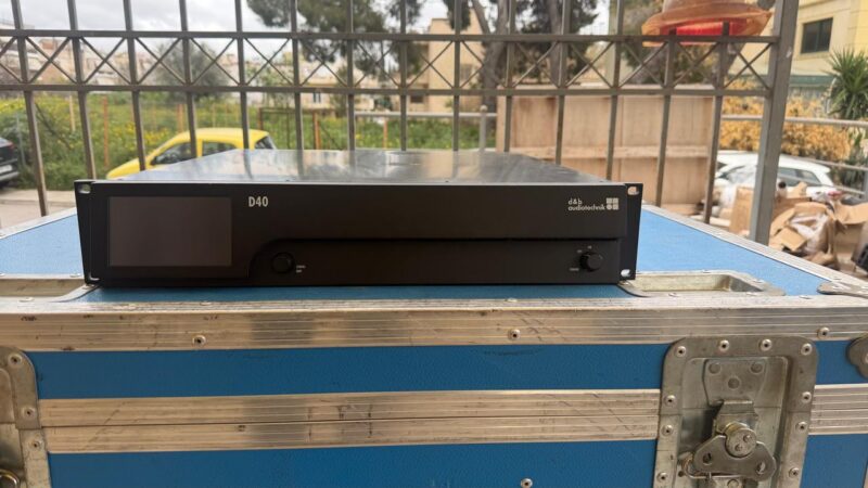 D&B D40