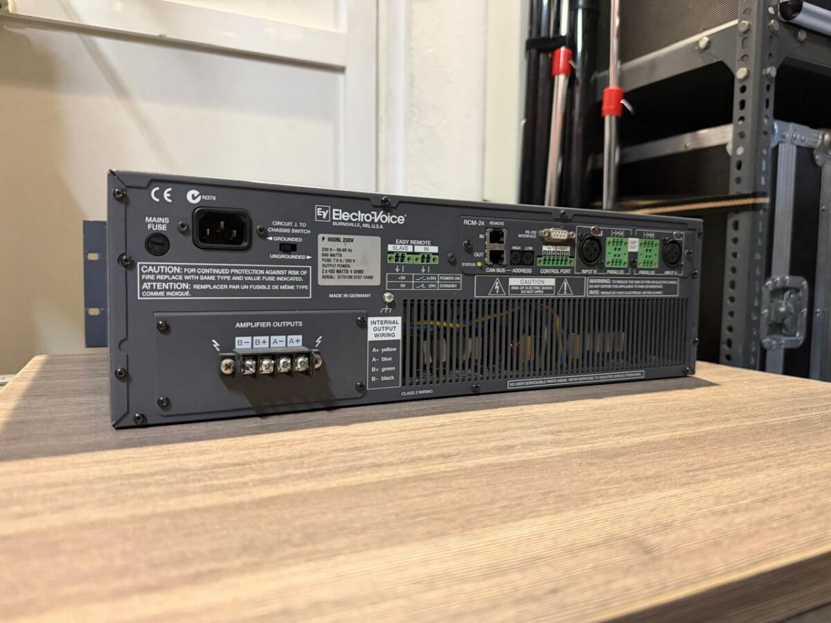 Electrovoice P900RL - 2