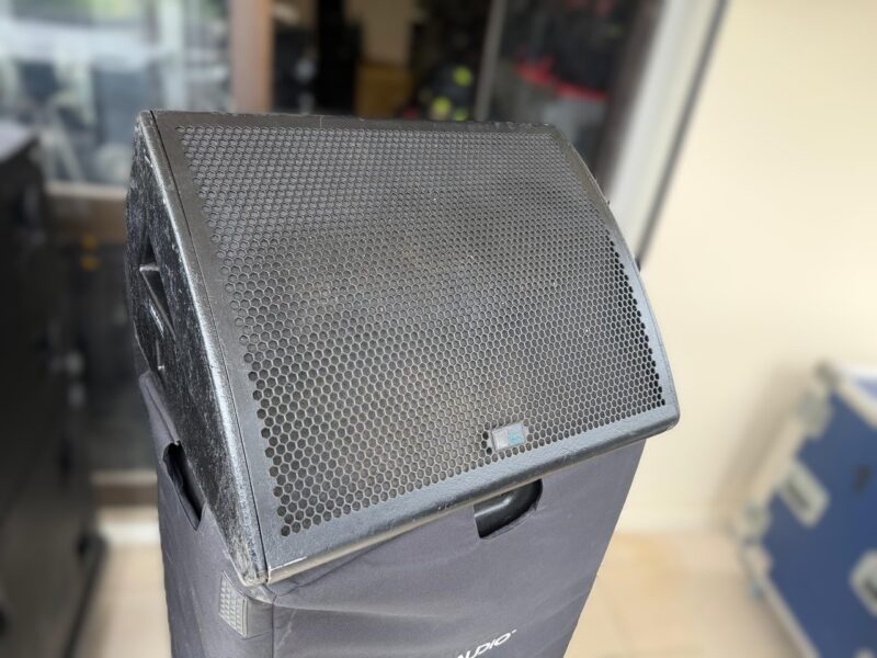 Meyersound MJF-212