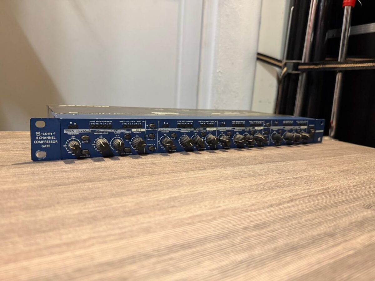 Samson S-com 4