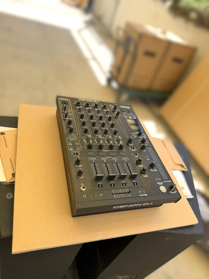 Denon X1800