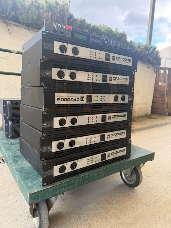 Electrovoice CP3000 - 2